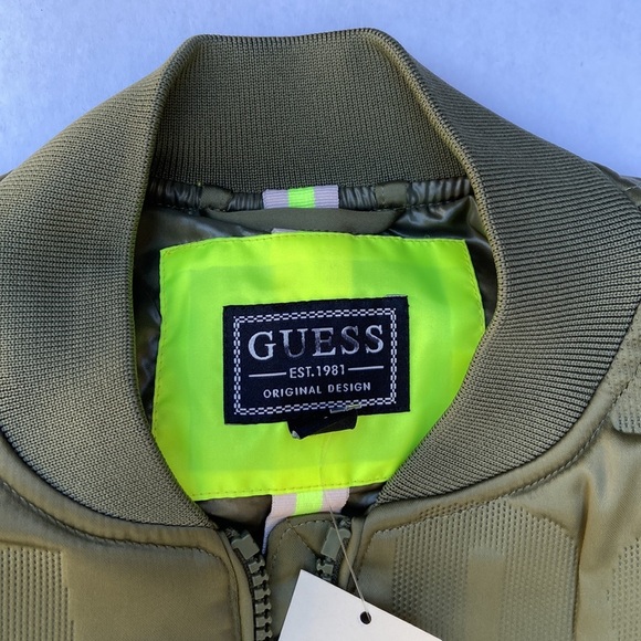 New GUESS All over logo bomber Jacket SZ S - Picture 10 of 12